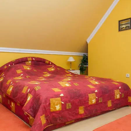 Thuja By Interhome Hébergement de vacances Balatonmáriafürdő