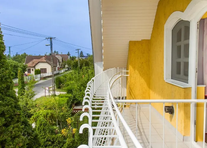 Thuja By Interhome Case de vacanță